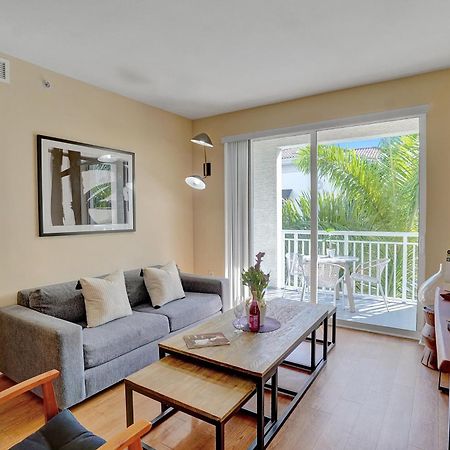 Dharma Home Suites South Miami At Red Road Commons Esterno foto
