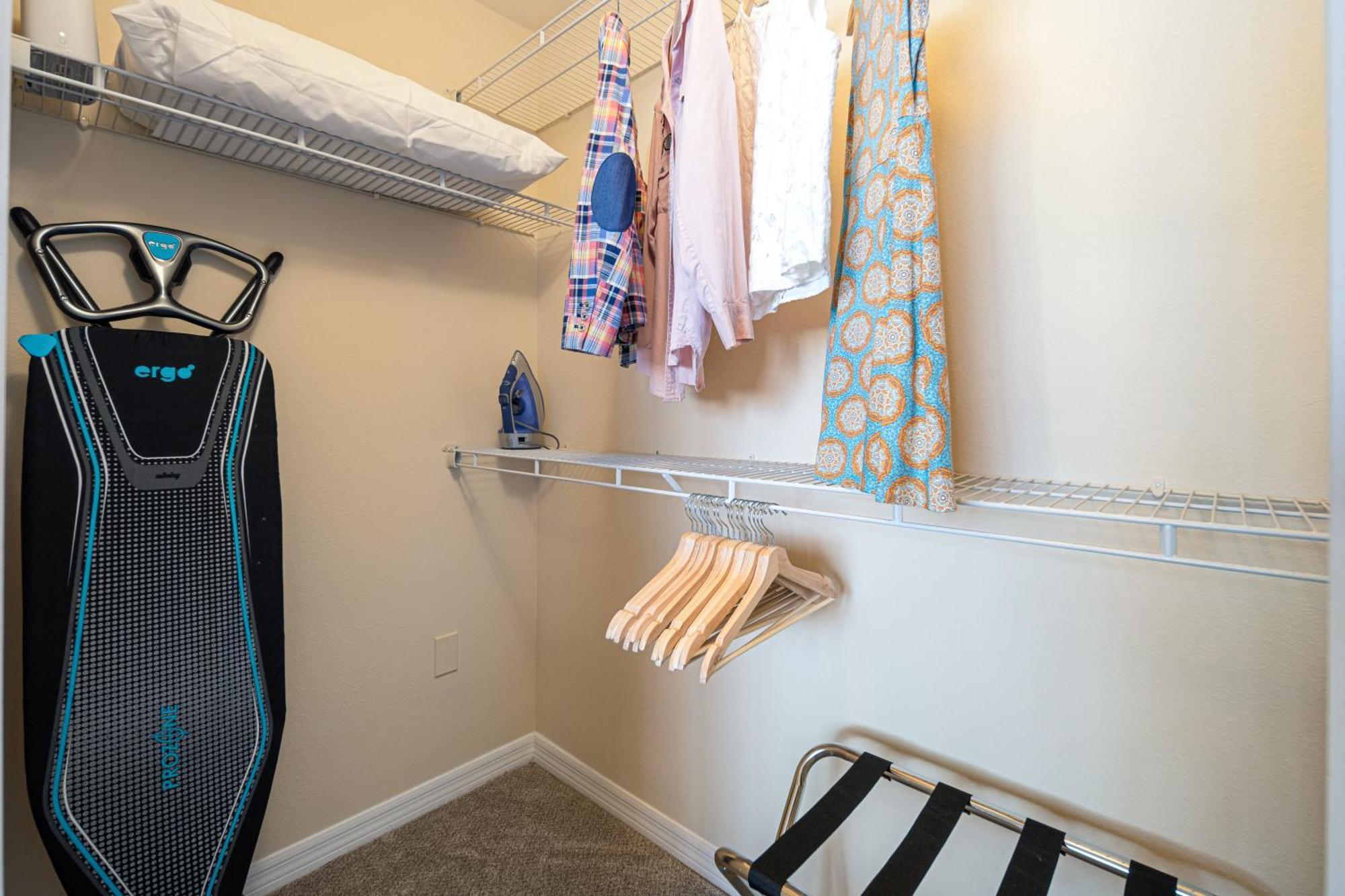 Dharma Home Suites South Miami At Red Road Commons Esterno foto